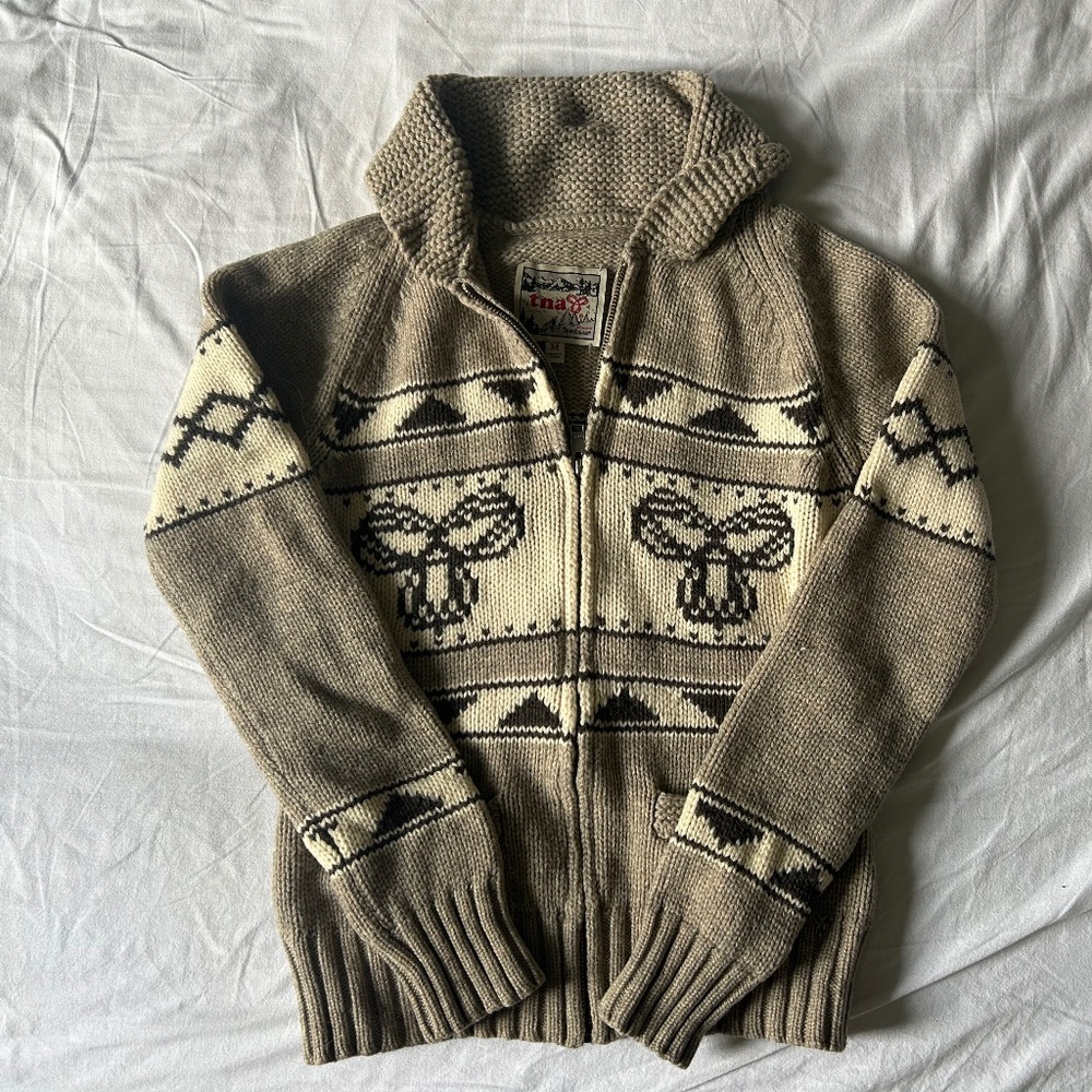 Aritzia TNA lambs wool zip up sweater medium